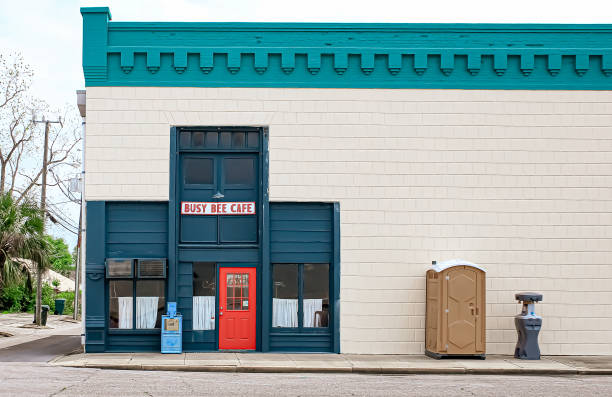 Affordable portable toilet rental in Fairview Park, IN
